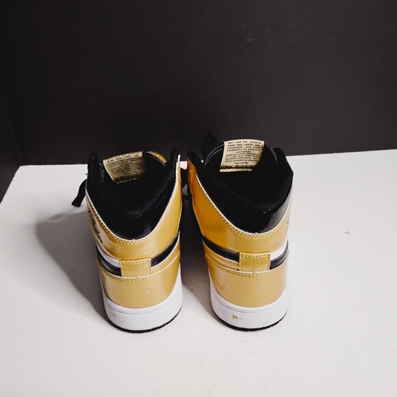 Women Nike Air Jordan 1 High Top Reto Size 5.5 OG NRG 'Gold Top 3' - Picture 5 of 14